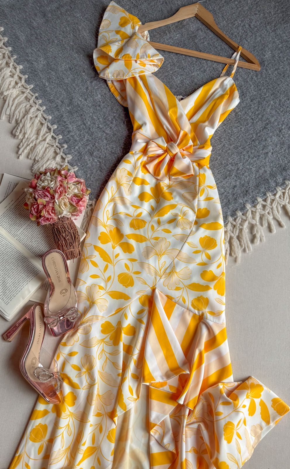Vestido Amarillo Chicways Largo Tirantes Flores Cinto de Tela