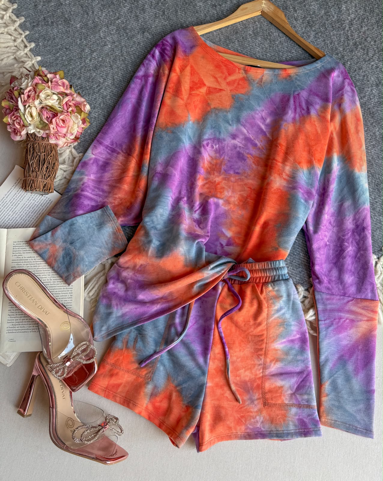 Conjunto Short Naranja INA Corto Manga Manga Larga Del Sueter Tie Dye 