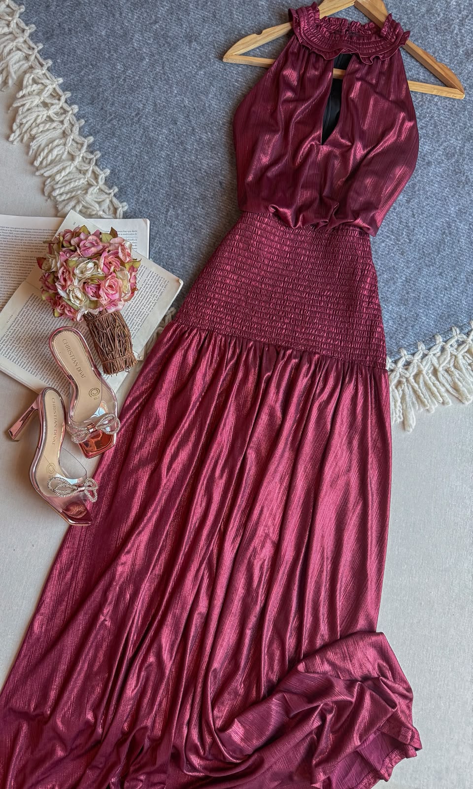 Vestido Tinto INA Largo Sin Manga De Noche Brilloso 