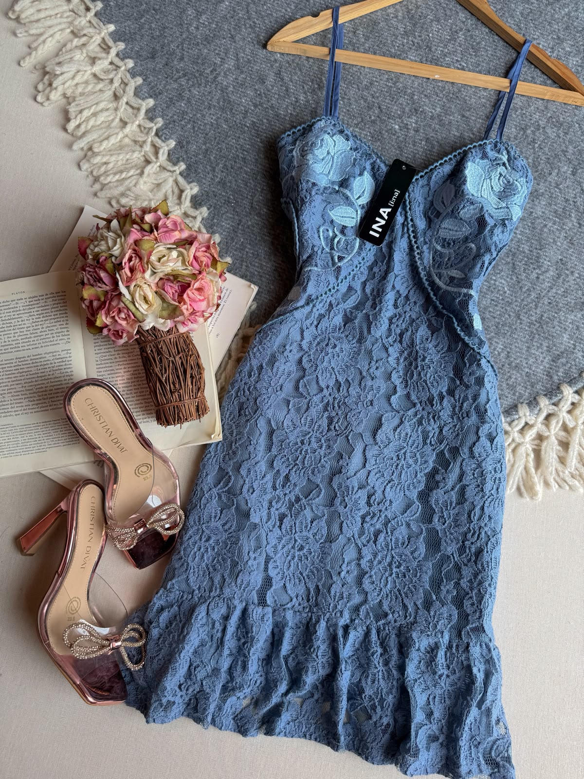 Vestido Azul INA Corto Tirantes Encajito Suave