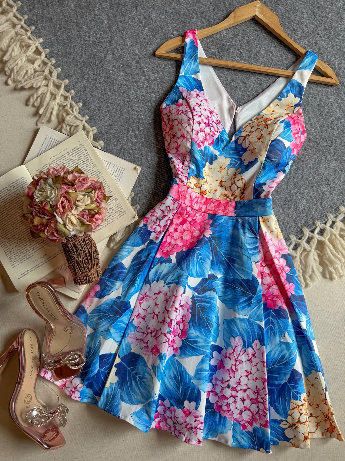 Vestido Azul Digarni Corto Tirantes Con Flores Corte A