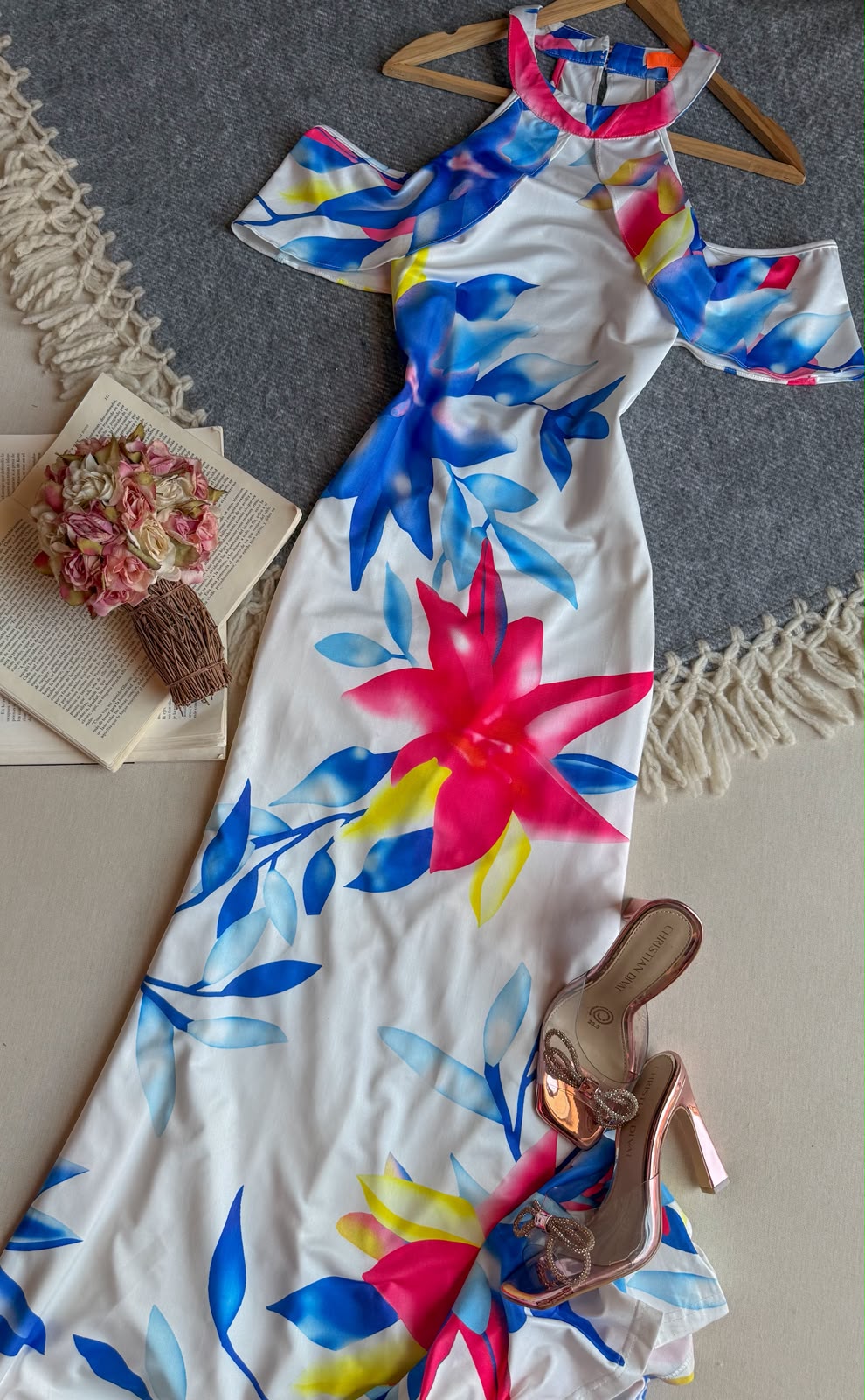 Vestido Blanco Luxmi Largo Campesino Aberturas En Hombro Con Estampado Azul