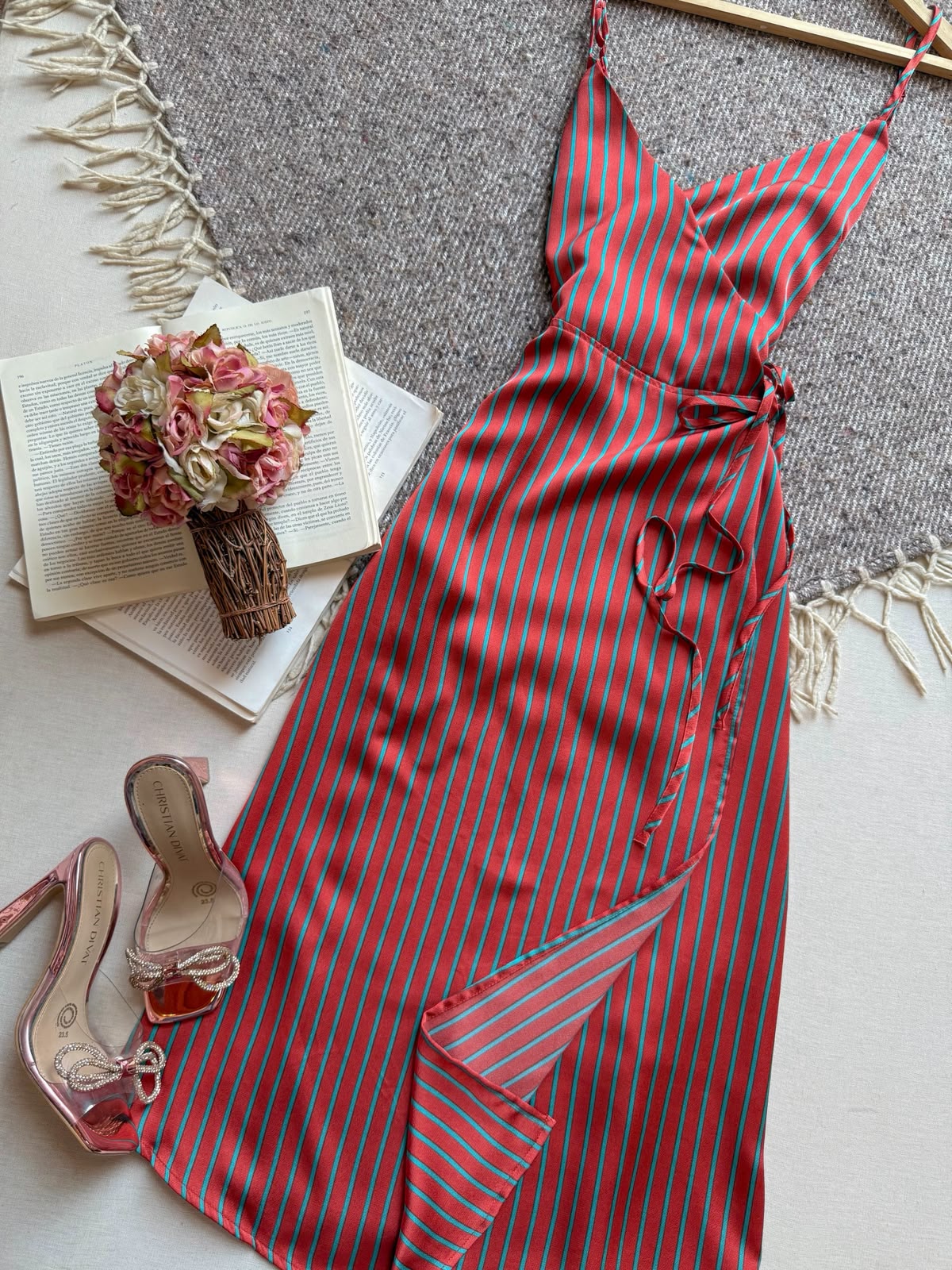 Vestido Rojo Love + Armony Midi Tirantes Envolvente Con Lineas