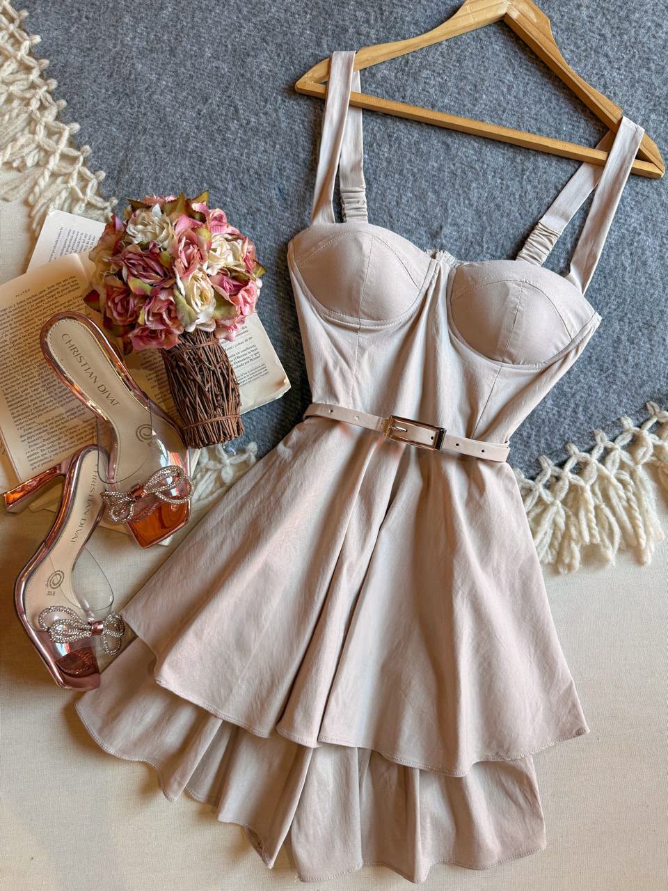 Romper Beige Blashe Corto Tirantes Con Cinto Y Doble Capa