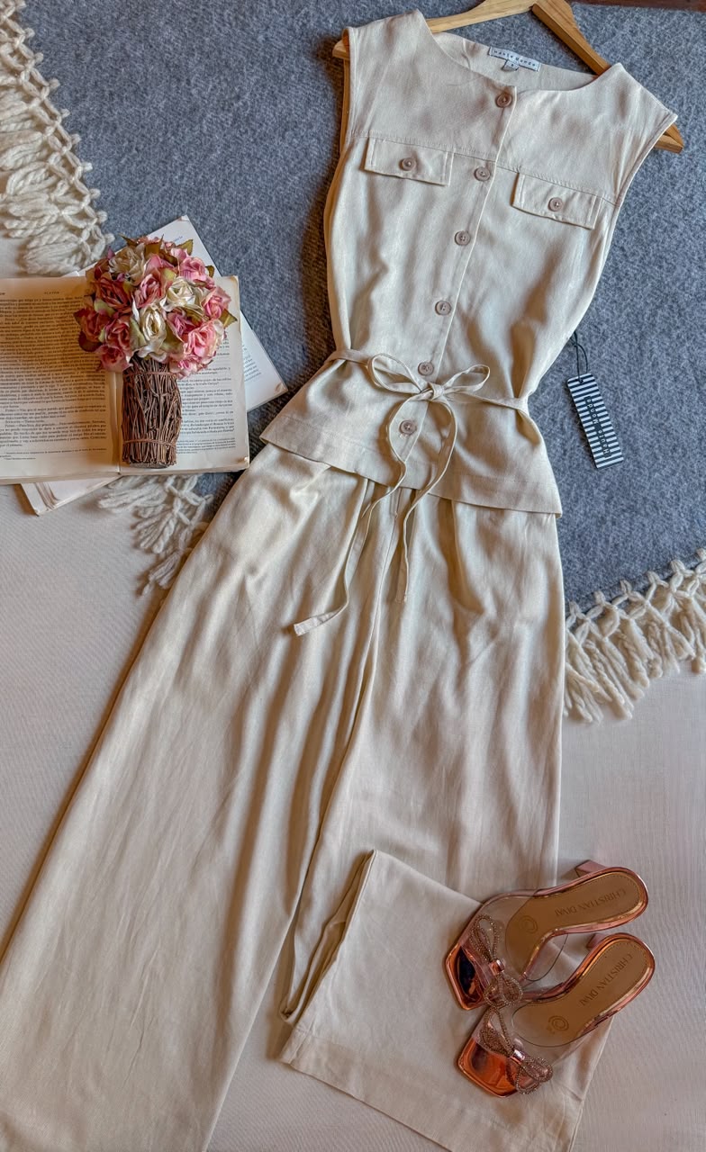 Palazzo Beige Haute Monde Largo Con Botones Y Cintillas