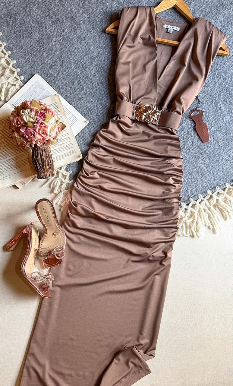 Vestido Cafe Haute Monde Midi Sin Manga Escote V Cinto Elastico Con Ebilla De Flor
