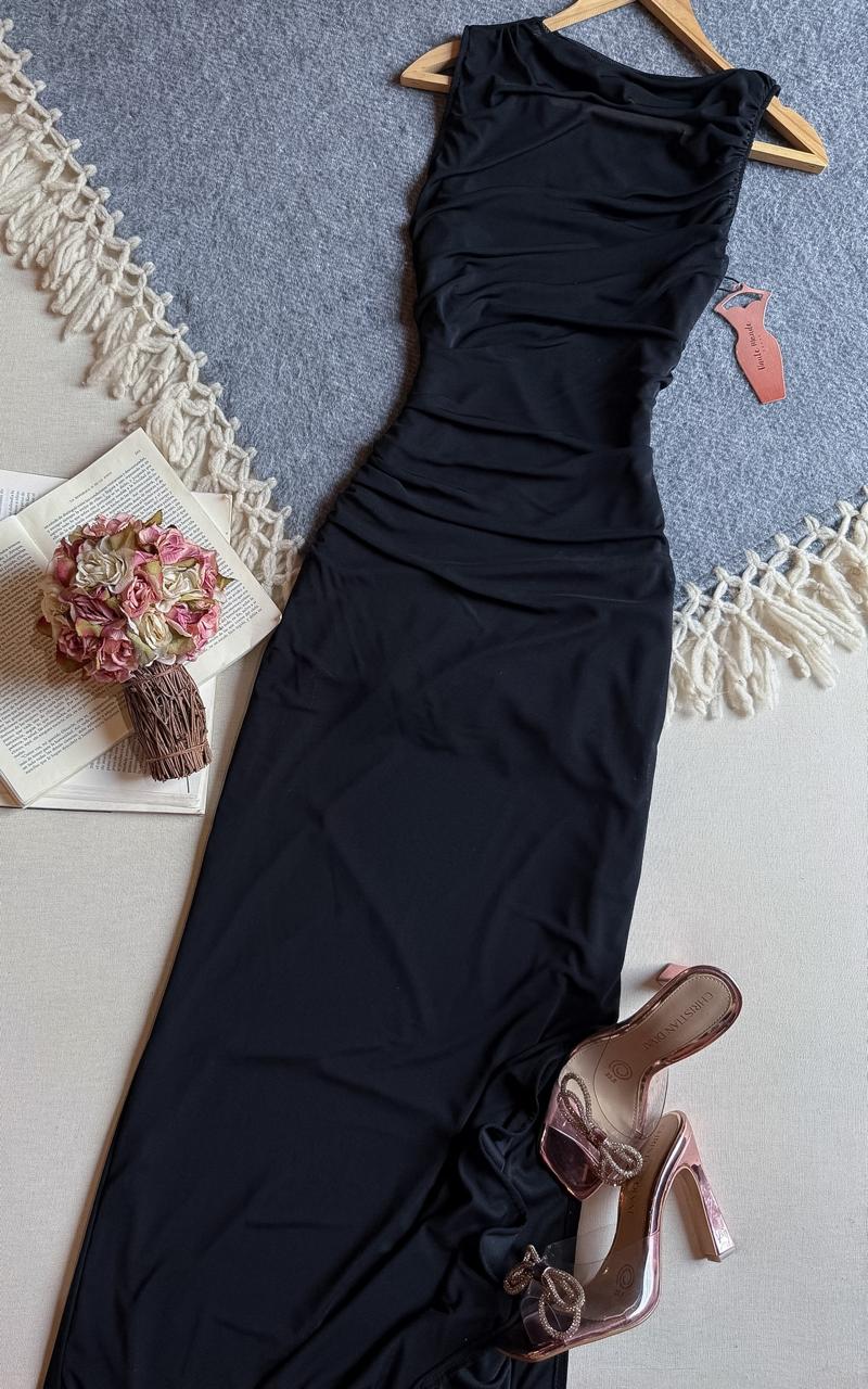 Vestido Negro Haute Monde Largo Sin Manga Corrugado Todo De Mayita 