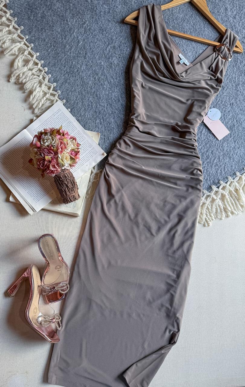Vestido Cafe Blashe Largo Tirantes Gruesos Con Detalle Metalico 