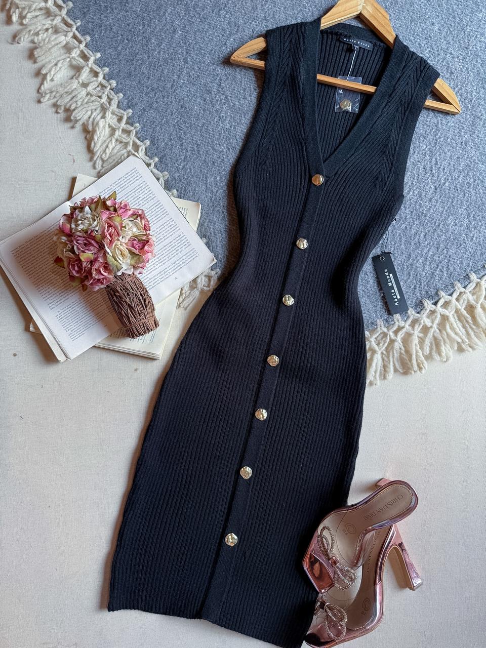 Vestido Negro Haute Monde Corto Sin Manga Acanalado Con Botones Dorados