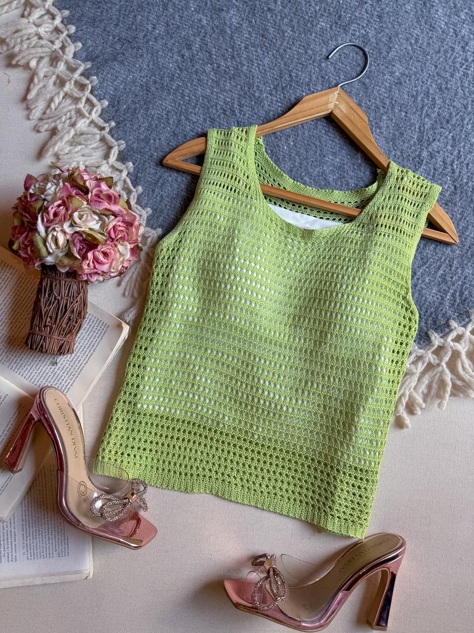 Blusa Verde lima Importación Premium Corto Sin Manga Tela Perforada Con Fondo Blanco