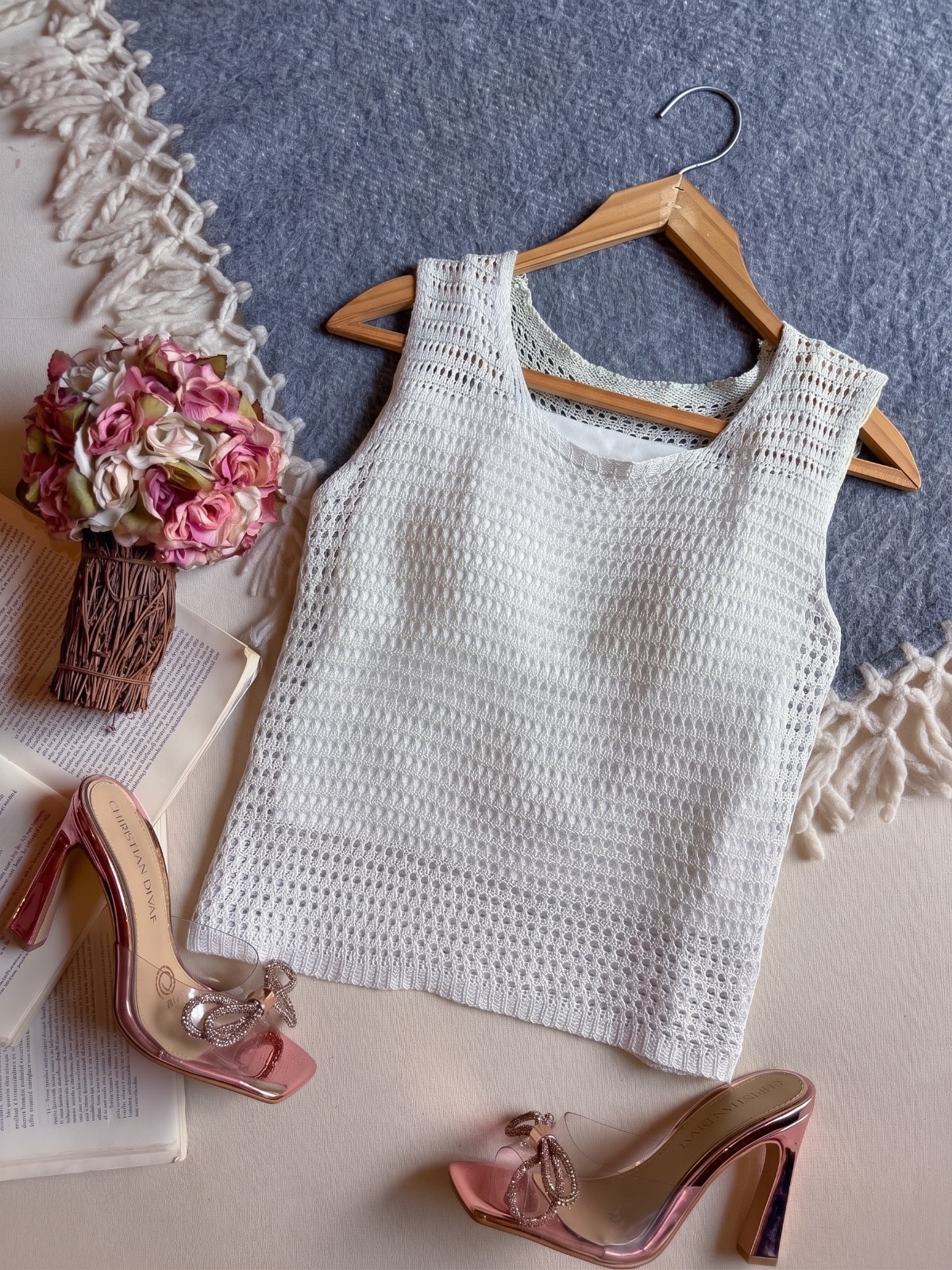Blusa Blanco Importación Premium Corto Sin Manga Tela Perforada Con Fondo Blanco