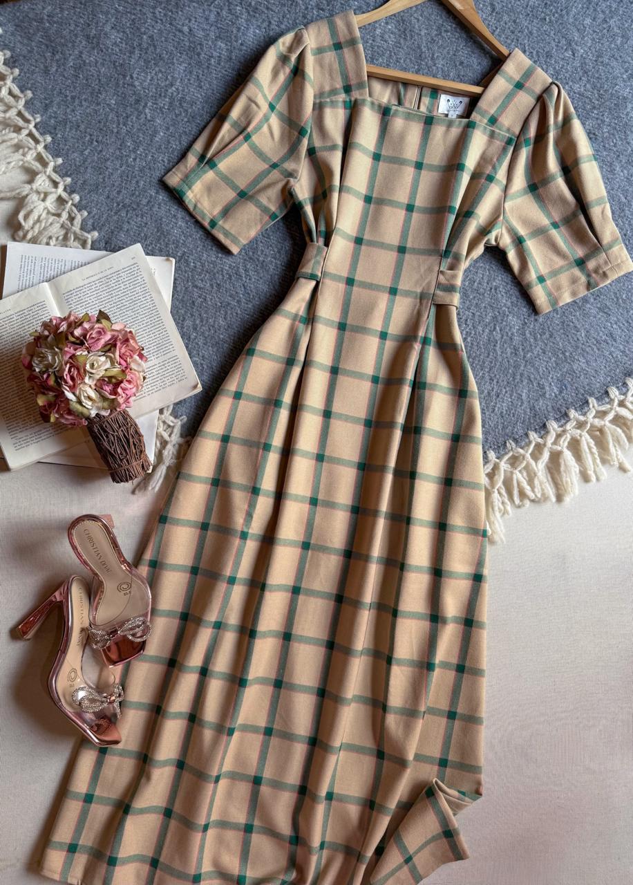 Vestido Cafe Six Crisp Days Midi Manga Corta Moño Trasero Con Rayas