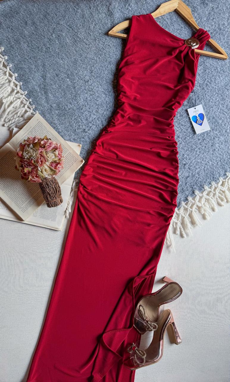 Vestido Rojo Iris Largo Sin Manga Corrugado Detalle Metalico En Hombro 