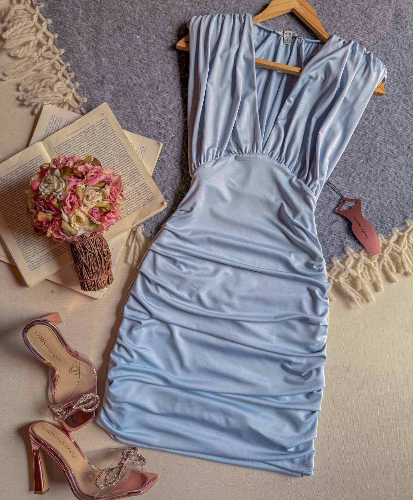 Vestido Azul Haute Monde Corto Sin Manga Corrugado Con Hombreras