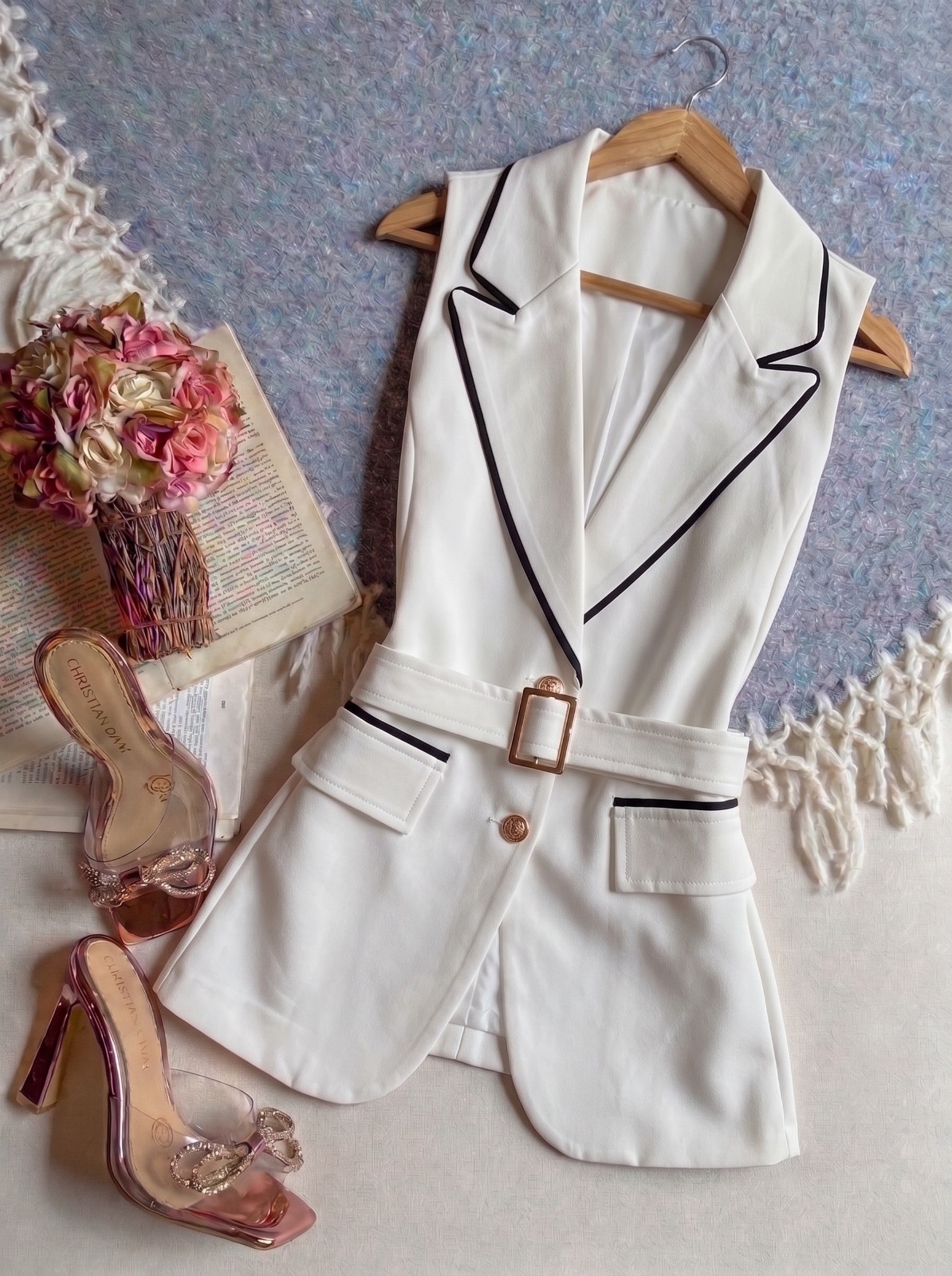 Blazer Blanco Importación Premium Largo Sin Manga Cinto De Tela  