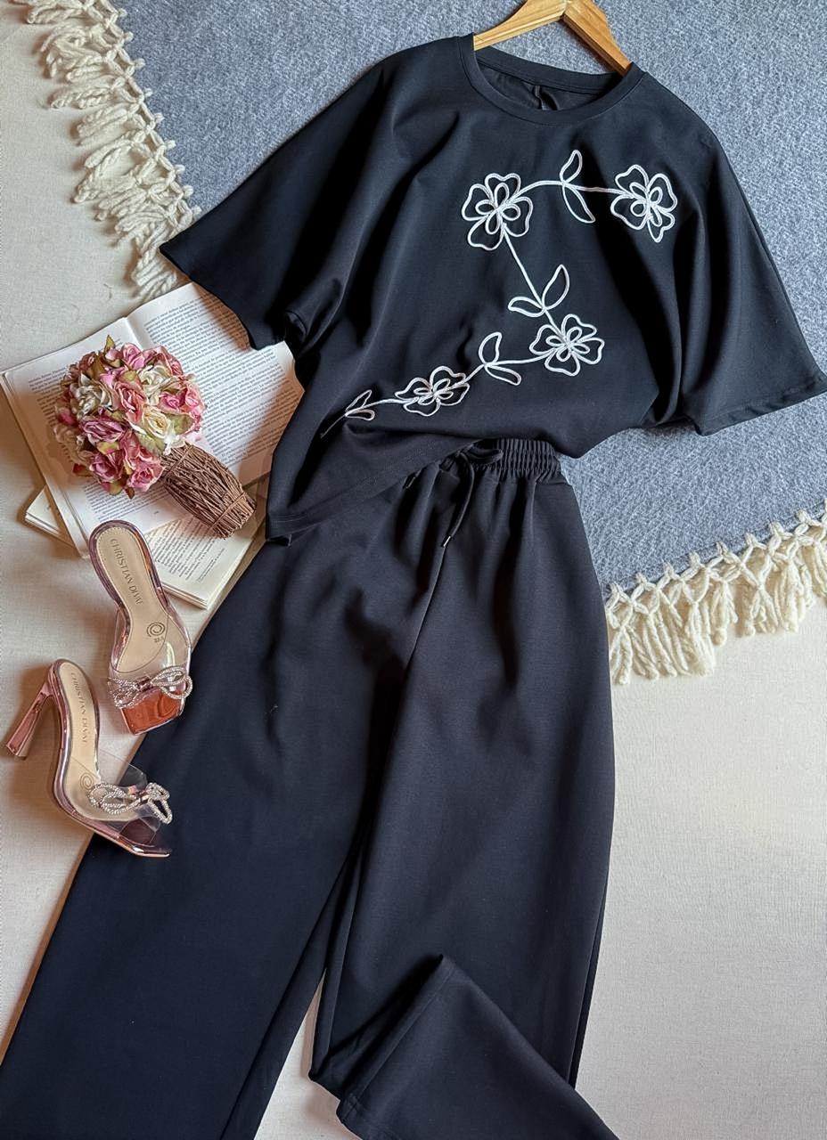 Conjunto Pantalon Negro Importación Premium Largo Manga Corta Con Bordado de Flor